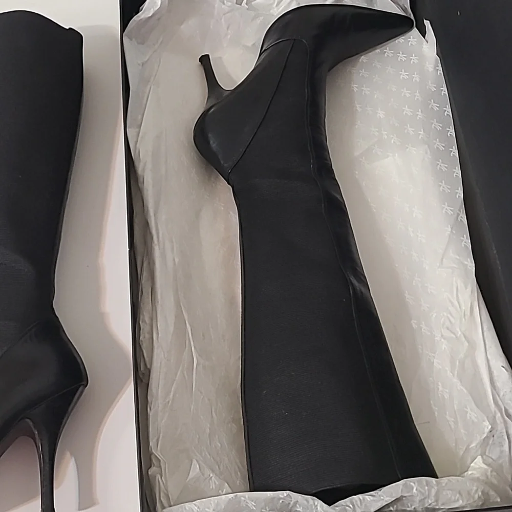 Stretch Out Women's Sleek Black Heeled Boots. Spain - Picture 6 of 11